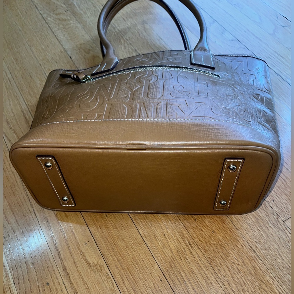 Dooney & Bourke Tan  Embossed Logo Retro Grafica Graffiti Russel Large  Tote - Picture 5 of 5